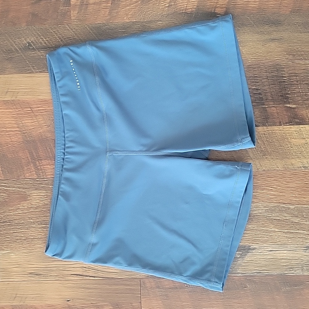 IAMBECOMING Athletic Spandex Shorts size L
